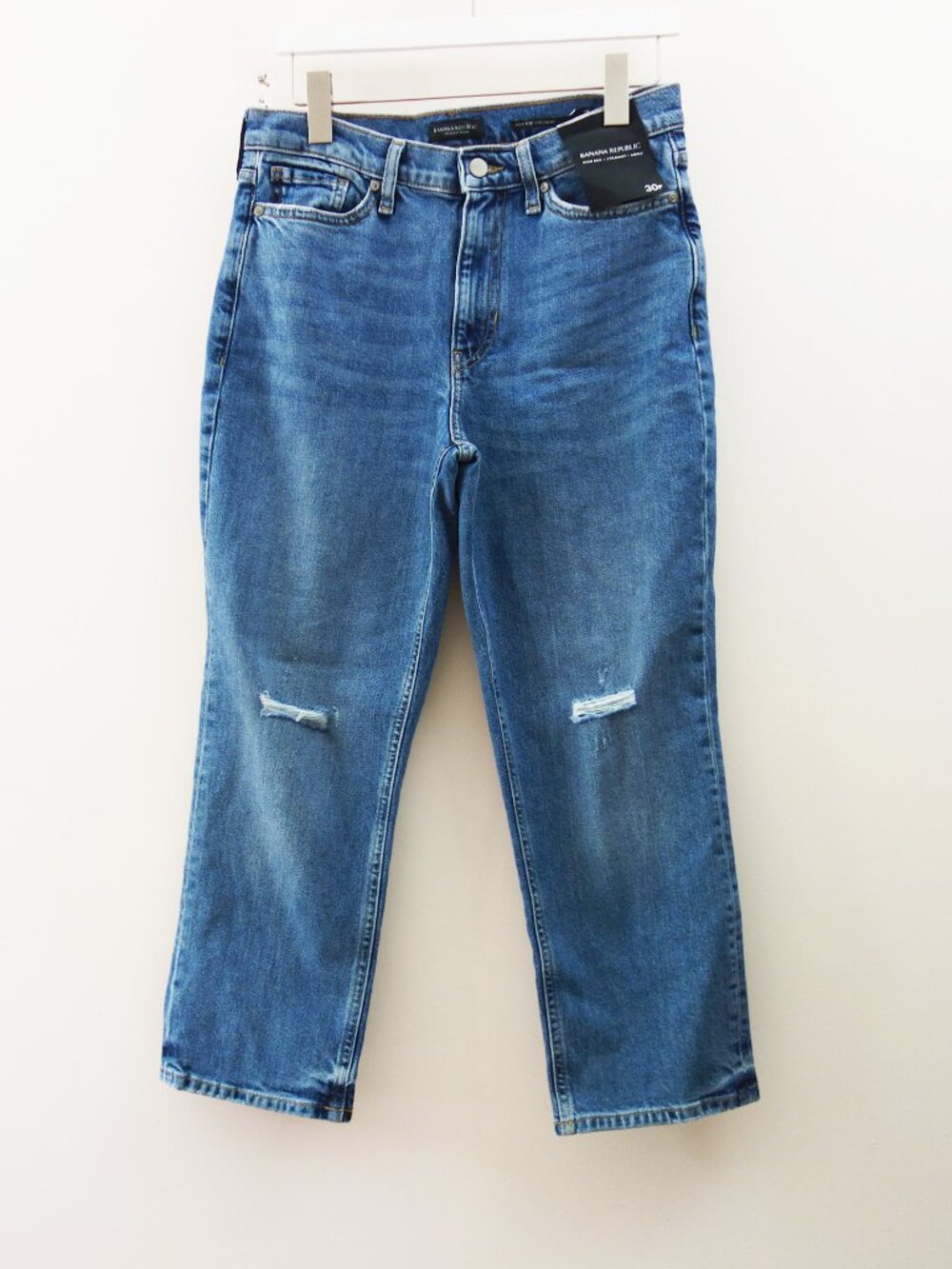 Banana Republic High-Rise Straight leg Ankle Distressed Jeans (W30 Petite) NWT!